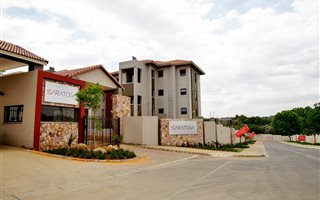 3 Bedroom Apartment in Lonehill