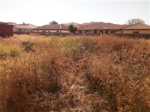 575 m² Land available in Clarina