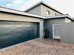 4 Bed House in Cedar Creek