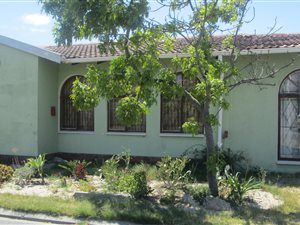 3 Bed House in Blue Downs