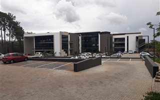 408 m² Commercial space in Die Wilgers