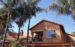 3 Bedroom House in Eldoraigne