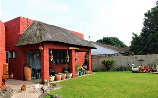 7 Bedroom House in Birdswood
