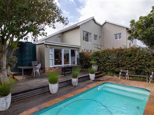 5 Bedroom House in Merryhill