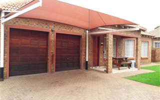 3 Bedroom Townhouse in Meyerton Central