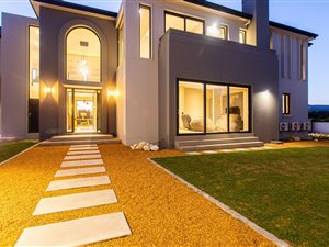 5 Bed House in Val de Vie