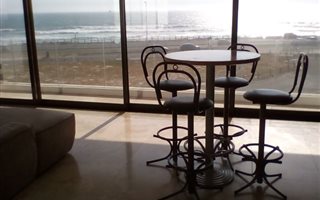 6 Bedroom House in Tableview
