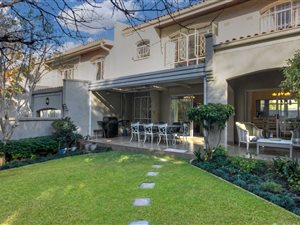 3 Bed Townhouse in Country Life Park