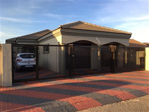 3 Bed House in Doornkop