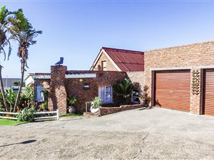 5 Bed House in Glen Gariff