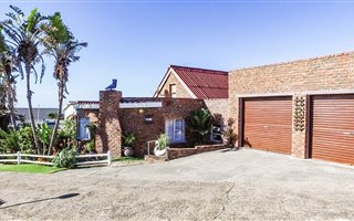 3 Bedroom House in Glen Gariff