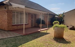 3 Bedroom House in Stilfontein