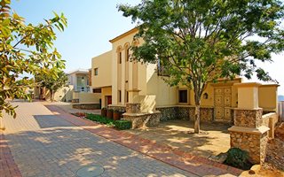 3 Bedroom House in Murrayfield