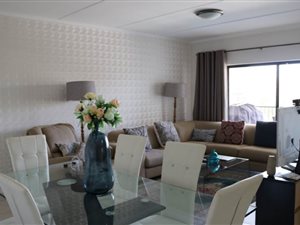 3 Bed Apartment in Petervale