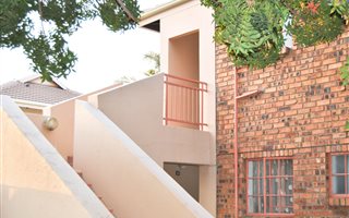 3 Bedroom Apartment in Magalieskruin