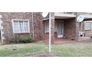 1 Bed Townhouse in Die Hoewes