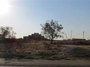 2100 m² Land available in Soshanguve