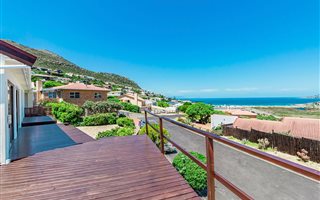 3 Bedroom House in Glencairn Heights