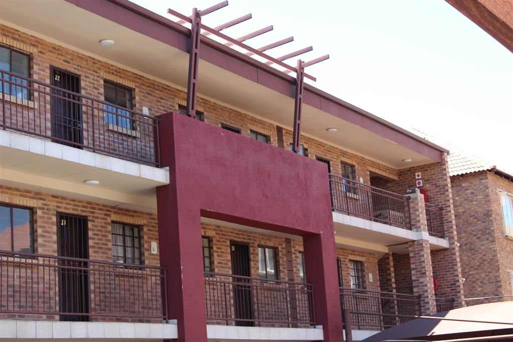 1 Bed Flat to rent in Kempton Park Central RR1648921 Private Property