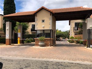 2 Bed Apartment in Ravenswood