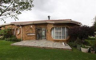 4 Bedroom House in Visagie Park
