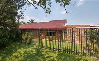 5 Bedroom House in Chantelle