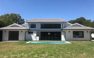 4 Bedroom House in Constantia