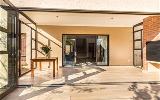 3 Bedroom Townhouse in Midstream Estate