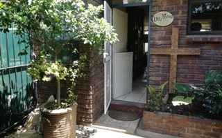 3 Bedroom Duplex in Meyerspark