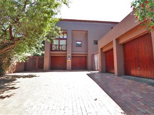 3 Bed House in Hurlingham Manor