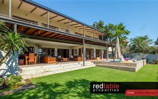 5 Bedroom House in Silver Lakes Golf Estate