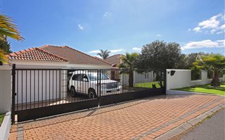 5 Bedroom House in D Urbanvale