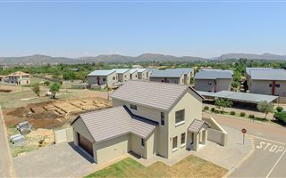 3 Bedroom House in Melodie