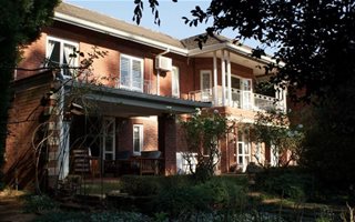 3 Bedroom Townhouse in Wembley
