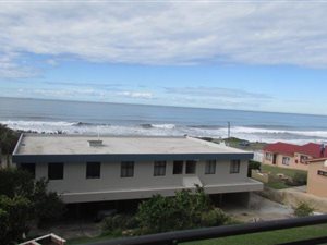 2 Bed Apartment in Uvongo