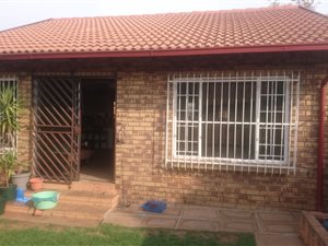 2 Bed Townhouse in Garsfontein