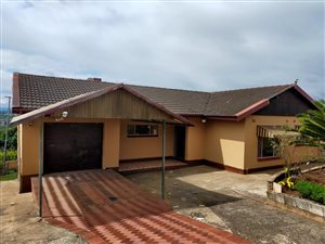 4 Bed House in Bisley