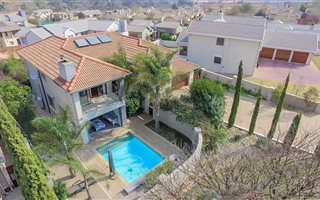 5 Bedroom House in Rietvlei Ridge Country Estate