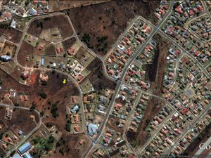 2967 m² Land available in Zakariyya Park
