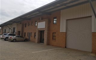 Industrial space in Willow Park Manor