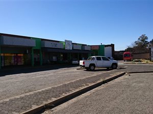 1831 m² Commercial space in Vereeniging Central