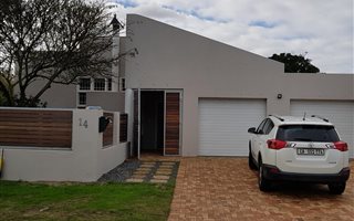 3 Bedroom House in Blouberg Sands