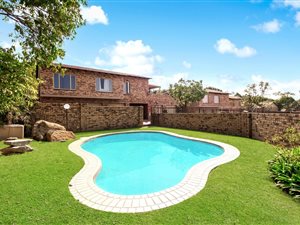 3 Bed Townhouse in Edenburg