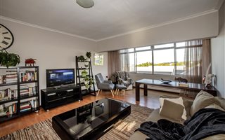 3 Bedroom Apartment in Oranjezicht