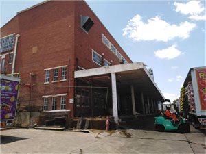 8000 m² Industrial space in Industria