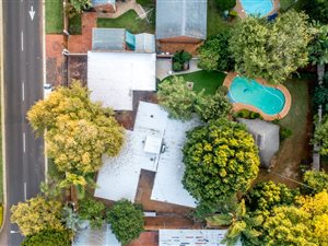6 Bed House in The Willows