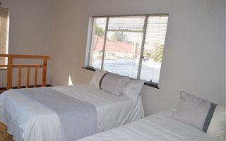 1 Bedroom Flat in Queenstown