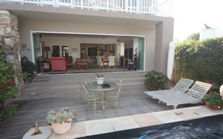 4 Bedroom House in Kwaaiwater