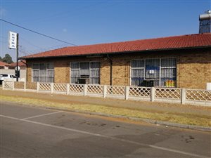 991 m² Commercial space in Geduld