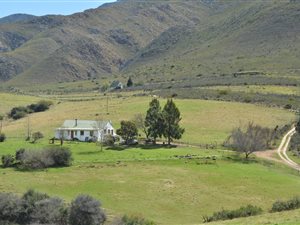 1987.9 ha Farm in Uniondale
